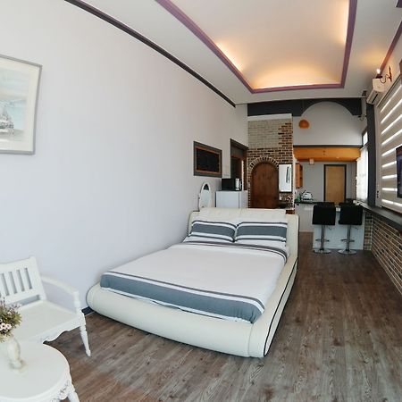 Gangneung White Beach Pension Bagian luar foto